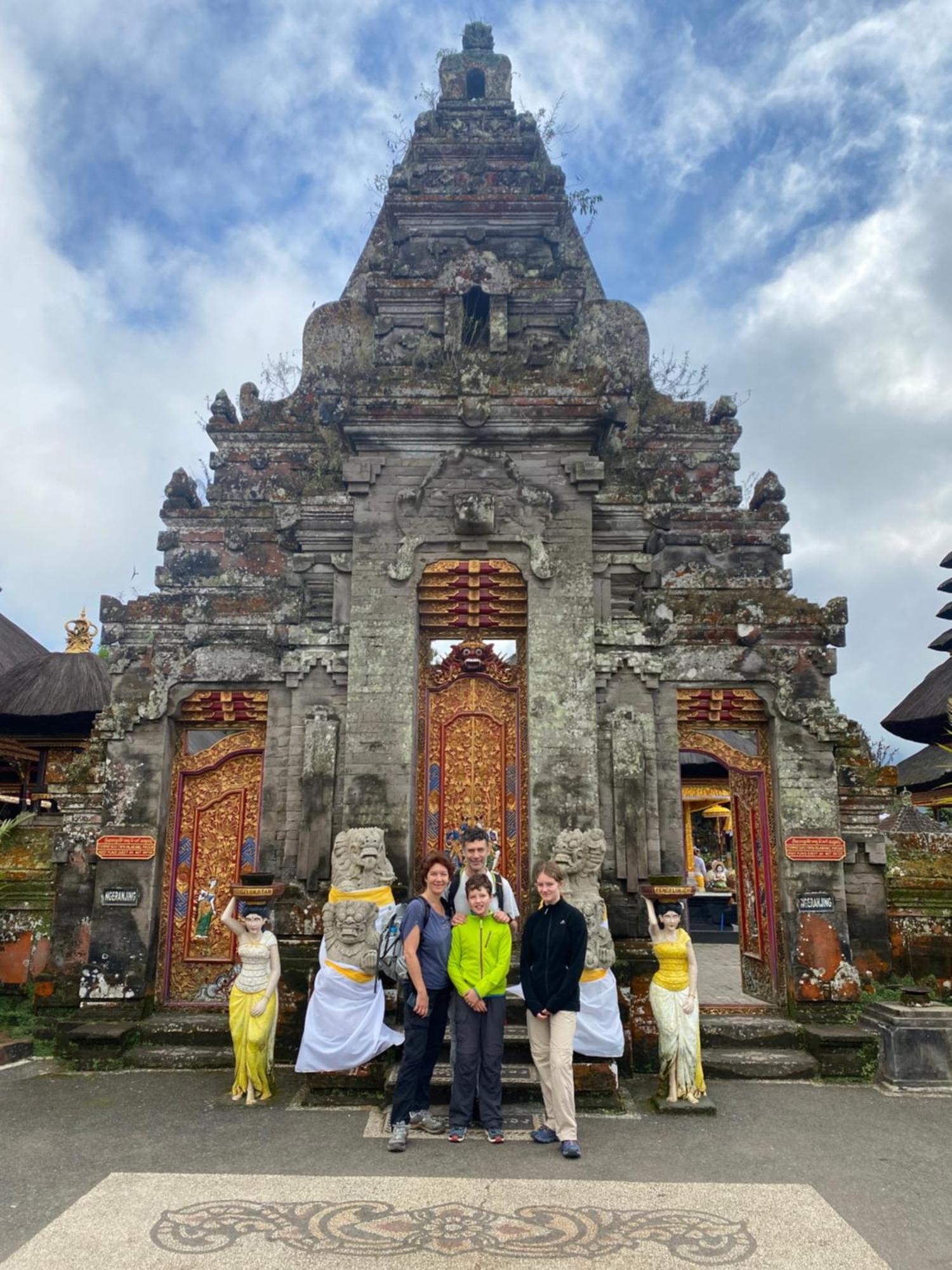 Sunwukong Guest House Ubud Exterior foto